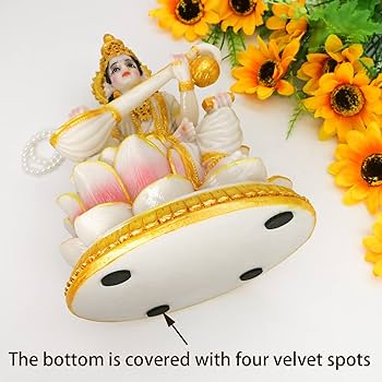 真鍮製サラスワティ知識の女神。最も美しく輝く顔を持つ 真鍮製サラスワティ知識の女神。最も美しく輝く顔を持つ